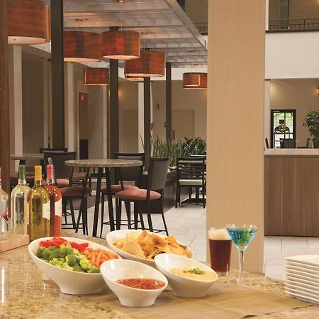 Embassy Suites By Hilton Nashville Airport Dış mekan fotoğraf