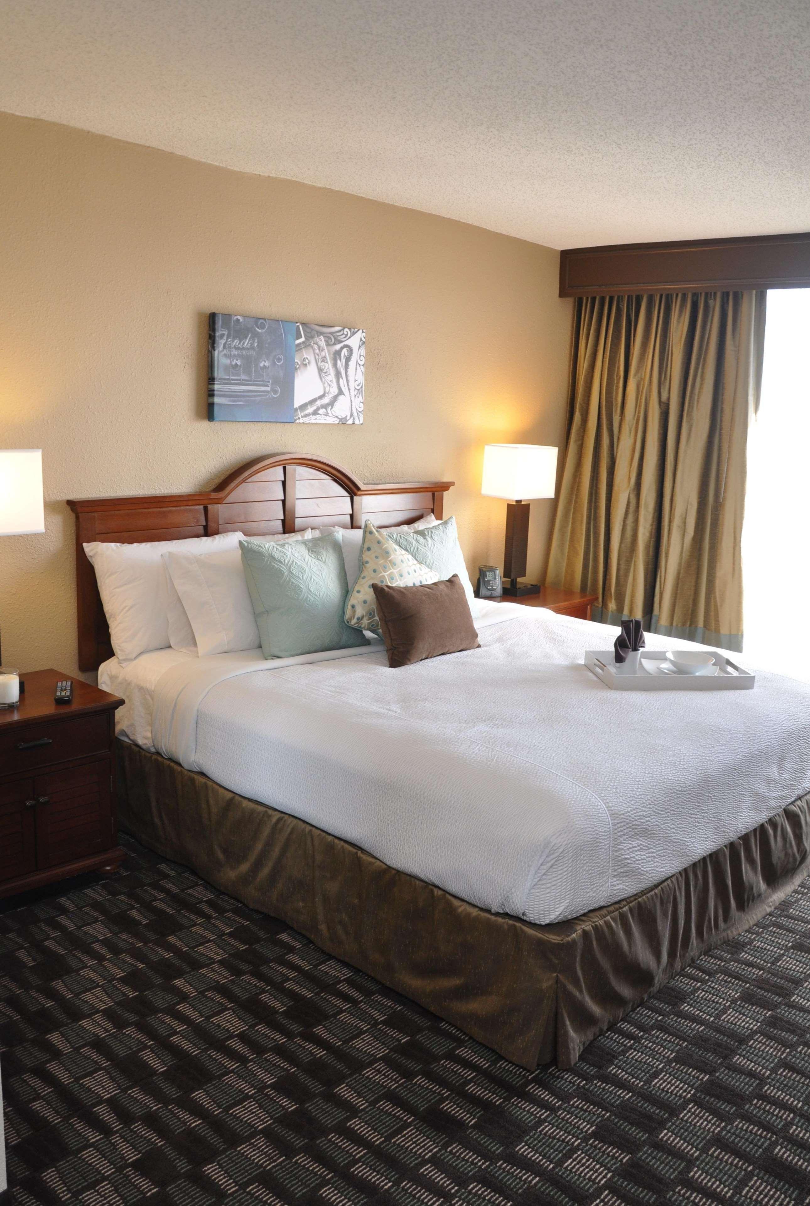 Embassy Suites By Hilton Nashville Airport Dış mekan fotoğraf