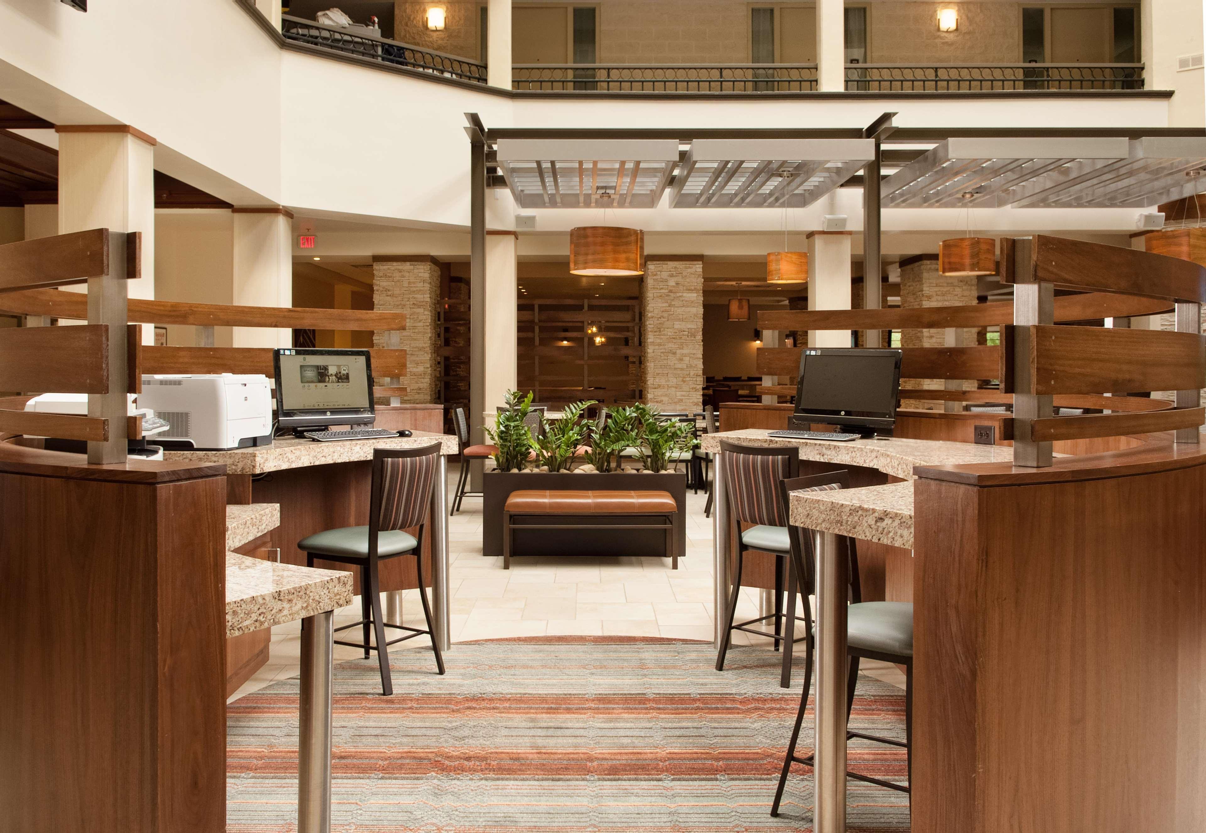 Embassy Suites By Hilton Nashville Airport Dış mekan fotoğraf