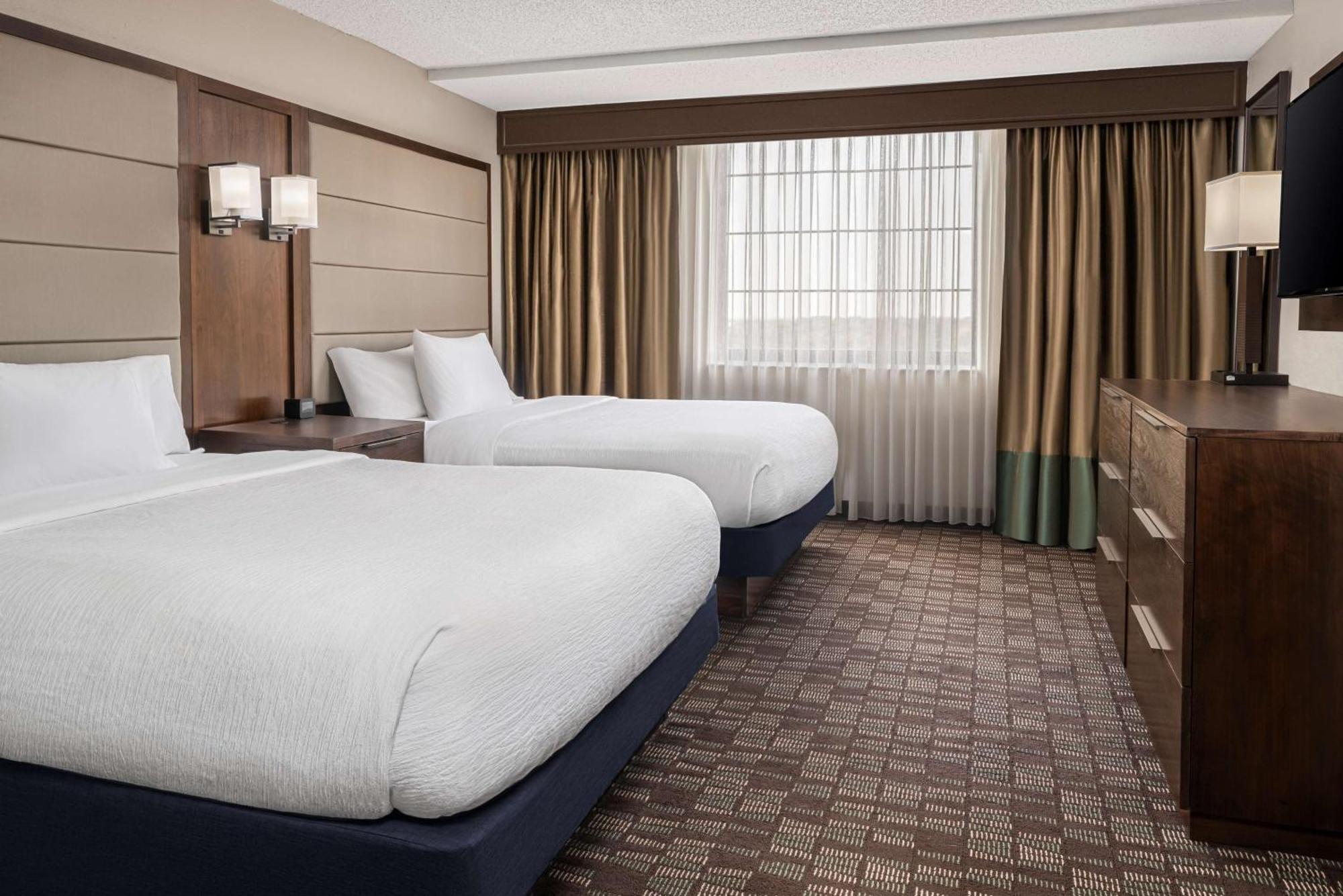 Embassy Suites By Hilton Nashville Airport Dış mekan fotoğraf