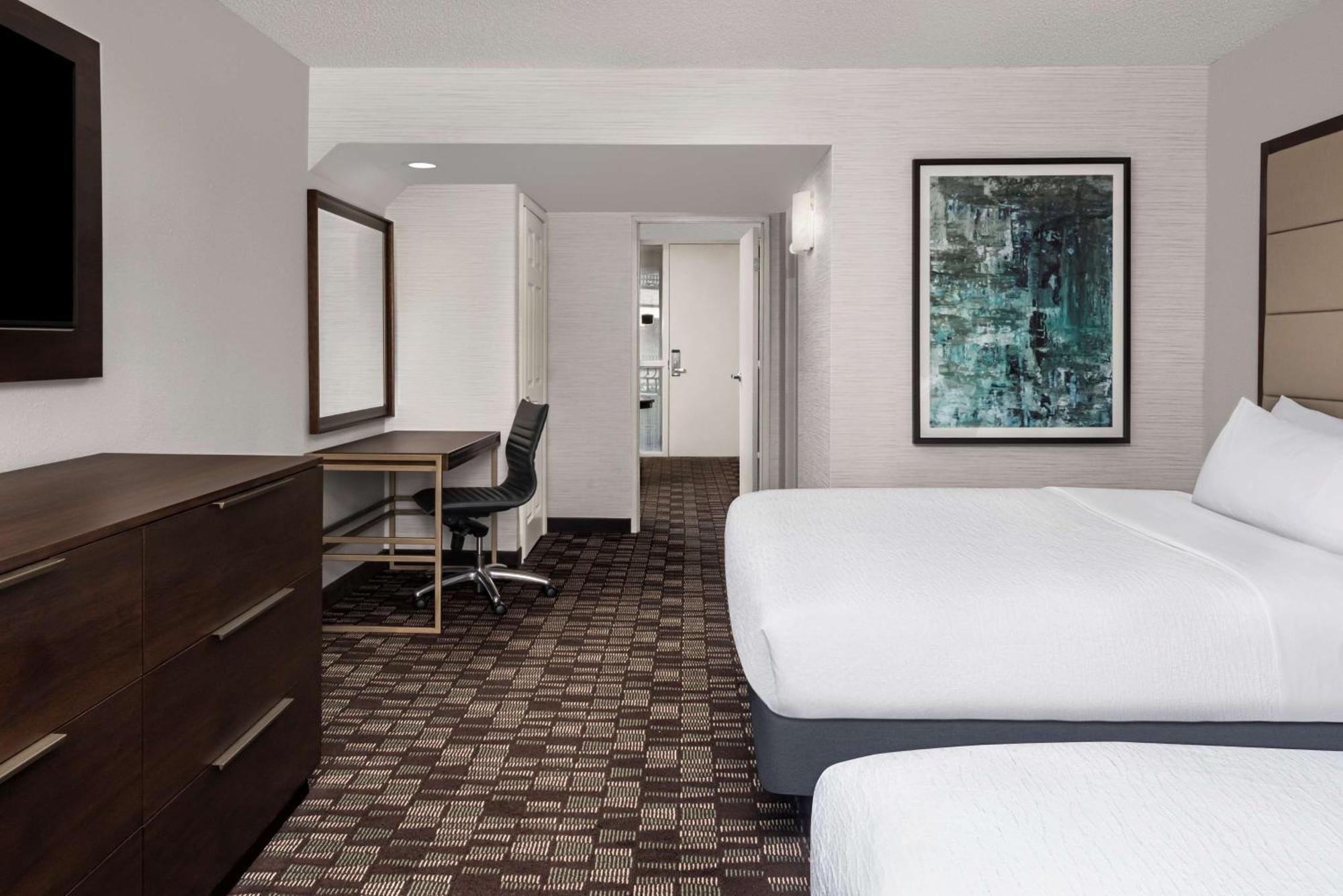 Embassy Suites By Hilton Nashville Airport Dış mekan fotoğraf