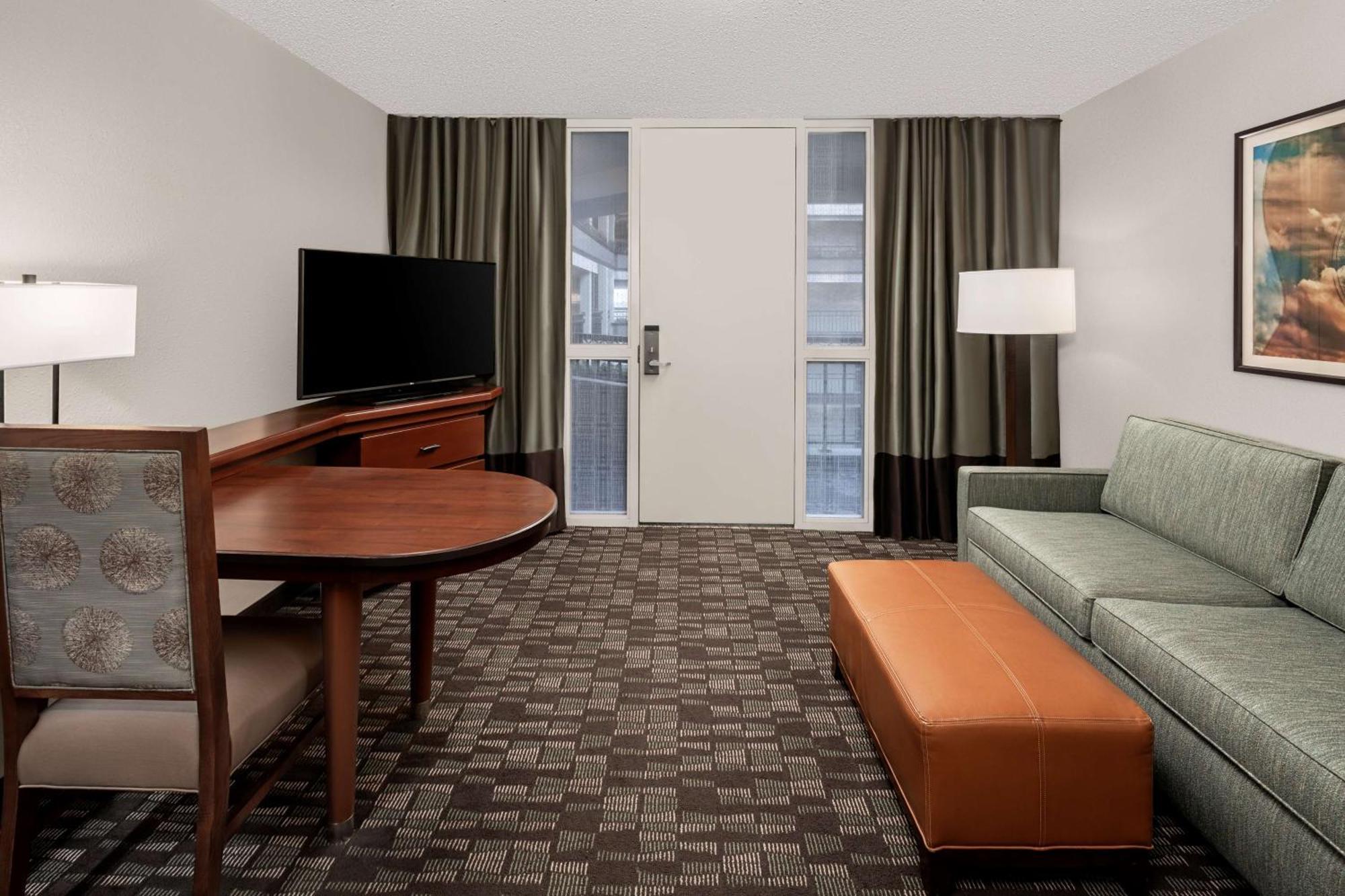 Embassy Suites By Hilton Nashville Airport Dış mekan fotoğraf